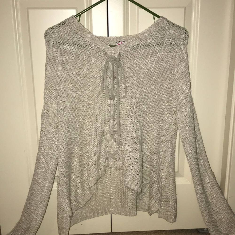 High/Low sweater with tied center